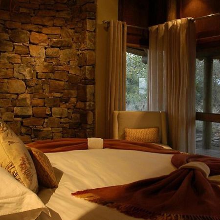 Buffalo Ridge Safari Lodge Madikwe Game Reserve Ngoại thất bức ảnh