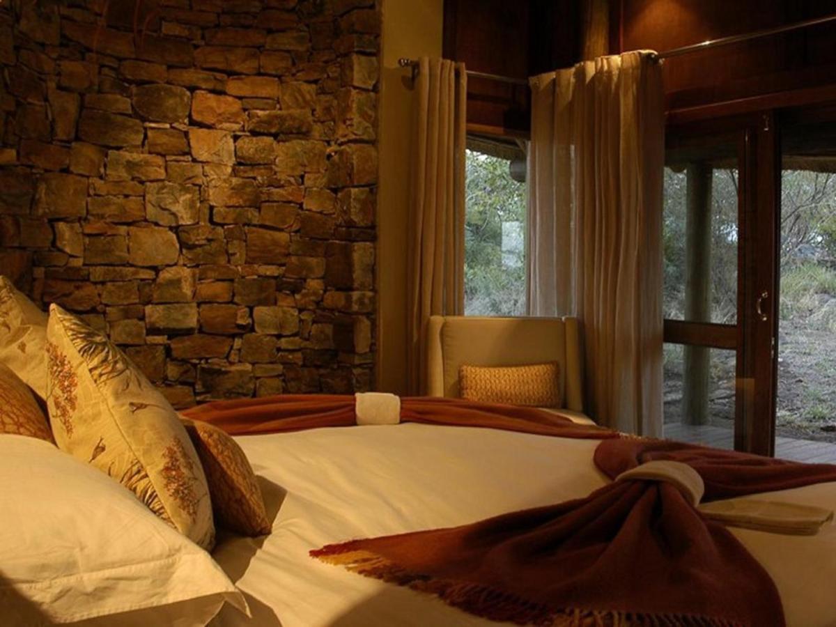 Buffalo Ridge Safari Lodge Madikwe Game Reserve Ngoại thất bức ảnh